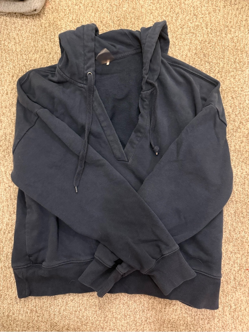 CALIA by Carrie Underwood Navy V‑Neck Pullover Hoodie